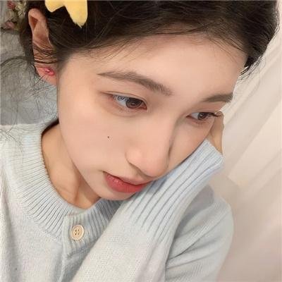 白莲花度假村第一季